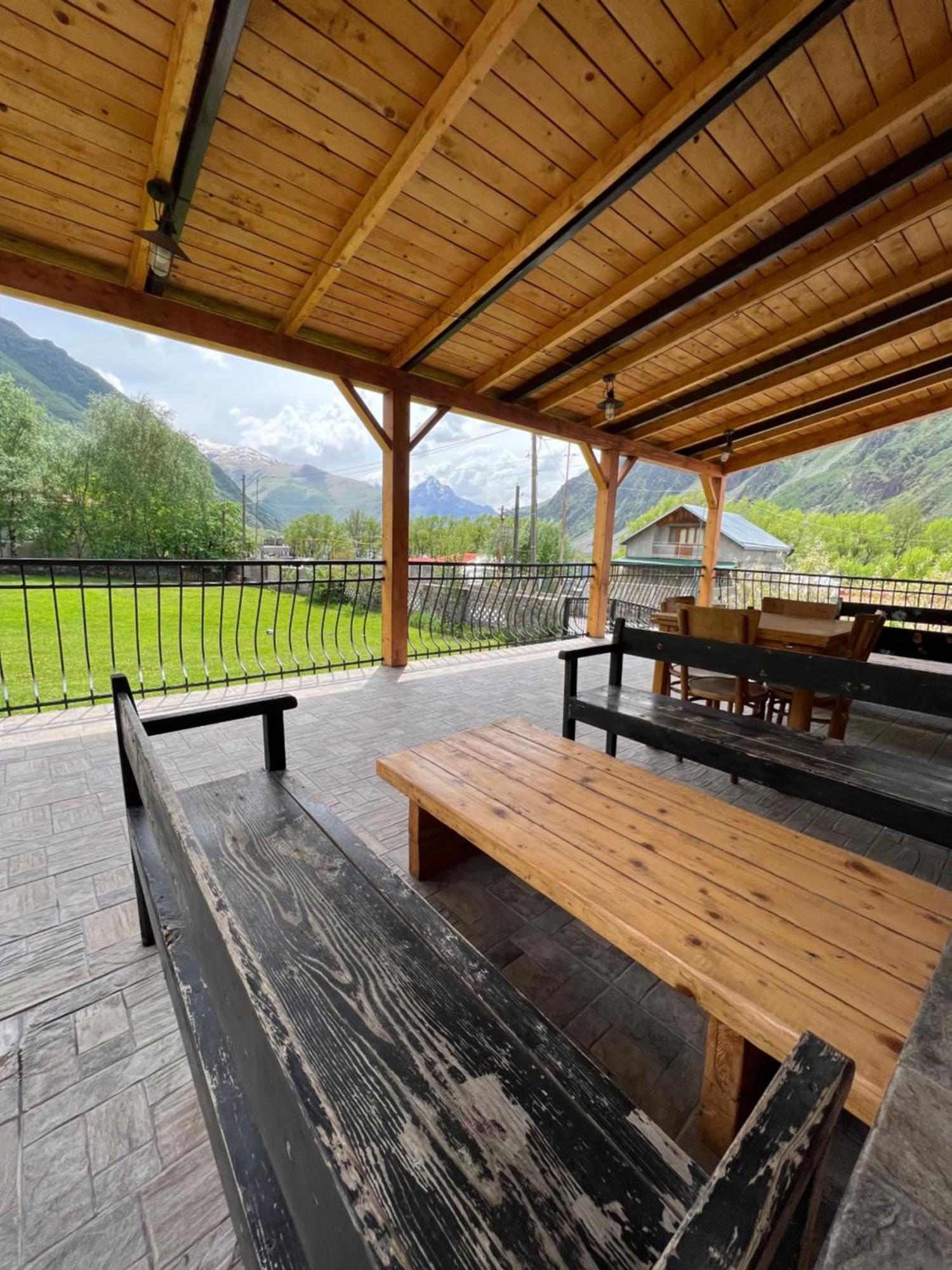 Guest House 15 Kazbegi Exterior photo